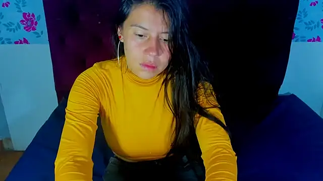 Snapshot of sandyquinnxx chatting on 10.28.25 sandyquinnxx online show from 10.28.25