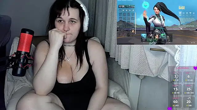 Lia-Bloom online show from 12.21.24