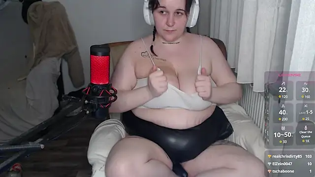 Lia-Bloom online show from 02.21.25