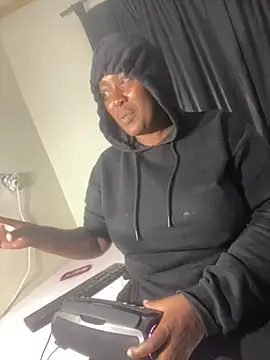 Cardiebae89 online show from 03.12.26