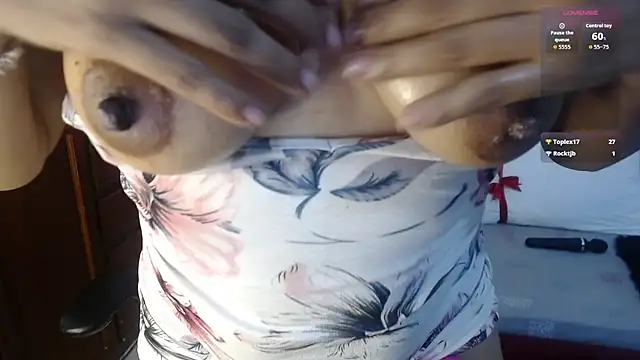 Snapshot of Wanda_Milf chatting on 02.20.26 Wanda Milf online show from 02.20.26