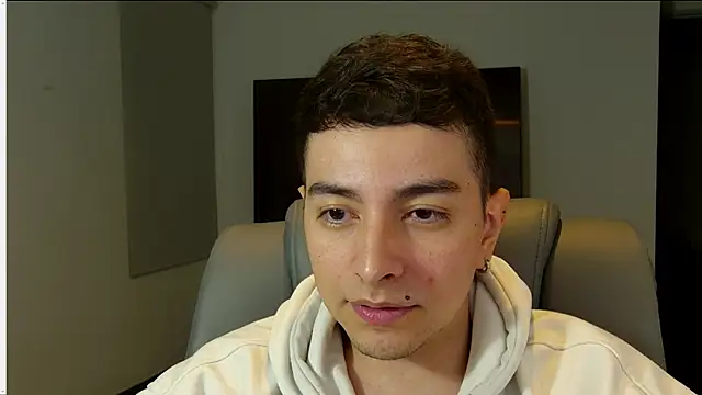 Jhoan saenz online show from 10.06.25