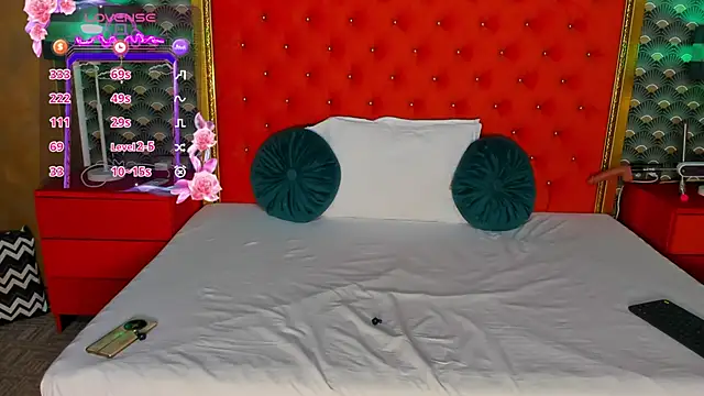 Snapshot of VallerieJones chatting on 02.20.25 VallerieJones online show from 02.20.25