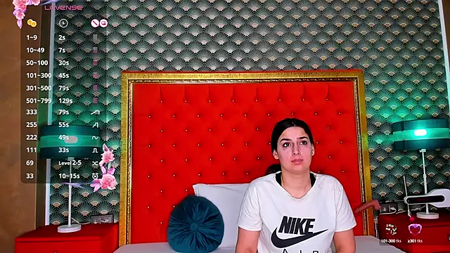 Snapshot of VallerieJones chatting on 03.22.25 VallerieJones online show from 03.22.25