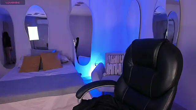 JadeEvansX online show from 01.05.25