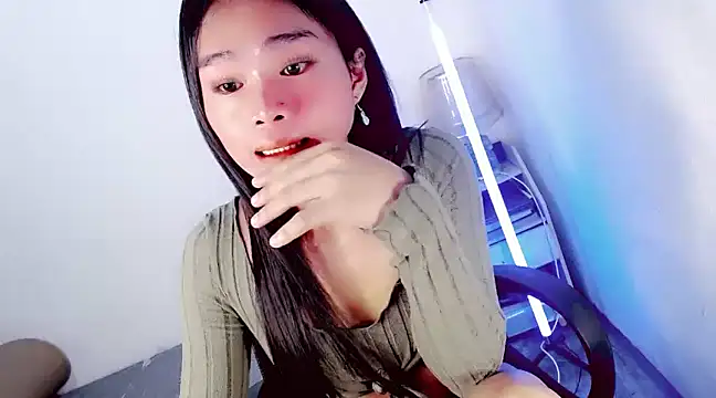 amomentoflust69 online show from 12.03.24