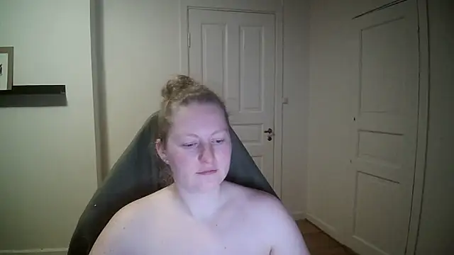 Girlnina-1995 online show from 01.15.25