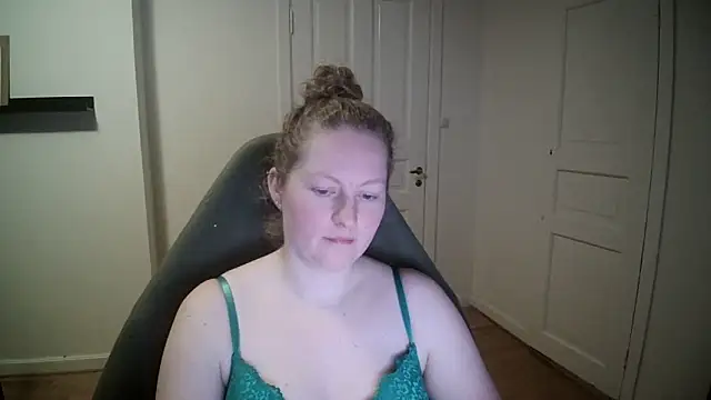 Girlnina-1995 online show from 01.21.25