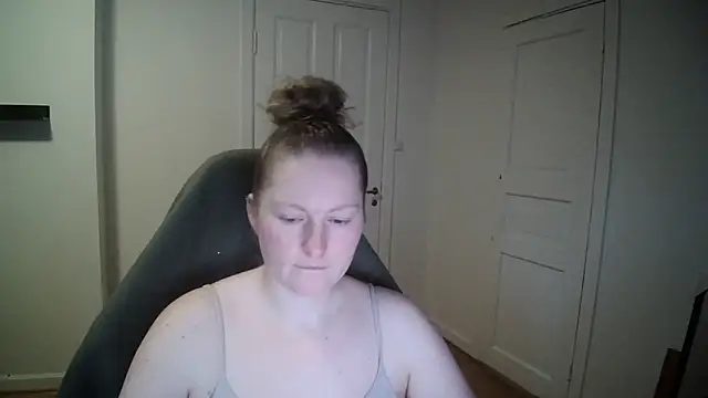 Girlnina-1995 online show from 01.24.25