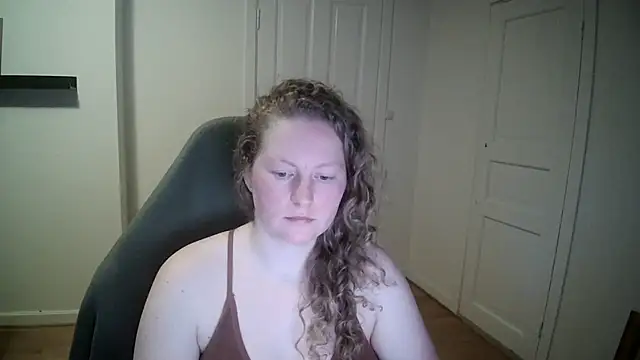 Girlnina-1995 online show from 01.28.25