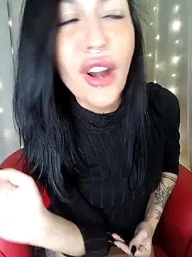 Snapshot of Masha_Real_84 chatting on 11.25.25 Masha Real 84 online show from 11.25.25