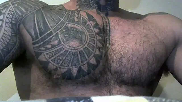 Snapshot of muscle1976 chatting on 12.12.24 muscle1976 online show from 12.12.24