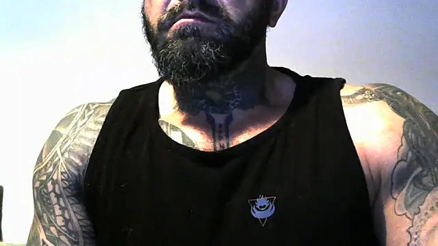 Snapshot of muscle1976 chatting on 12.26.24 muscle1976 online show from 12.26.24