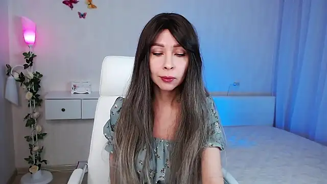 wendifoste online show from 12.23.24