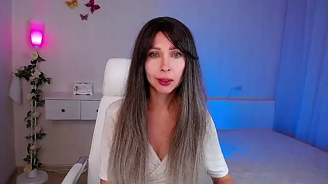 wendifoste online show from 10.10.25