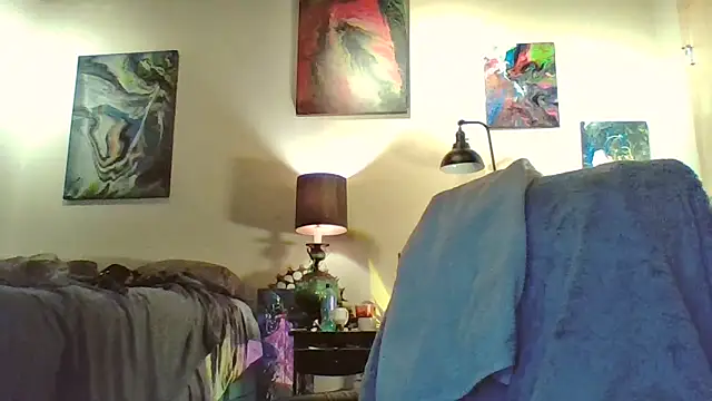 eatmeplease44 online show from 10.21.25