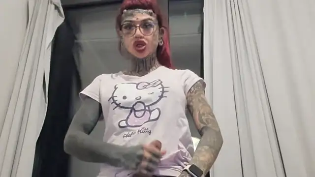 Snapshot of tamarapervert chatting on 11.07.25 tamarapervert online show from 11.07.25