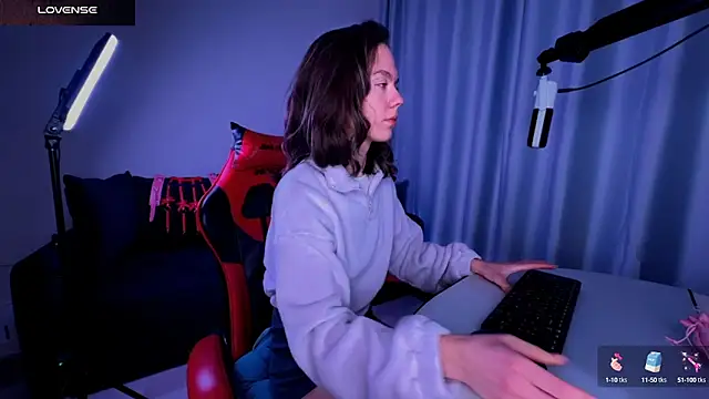 DivineBite online show from 02.12.25