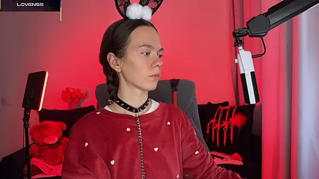 DivineBite online show from 09.24.25