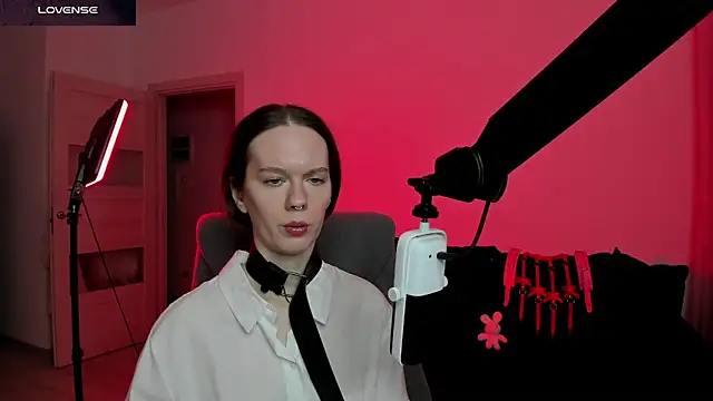 DivineBite online show from 03.10.26