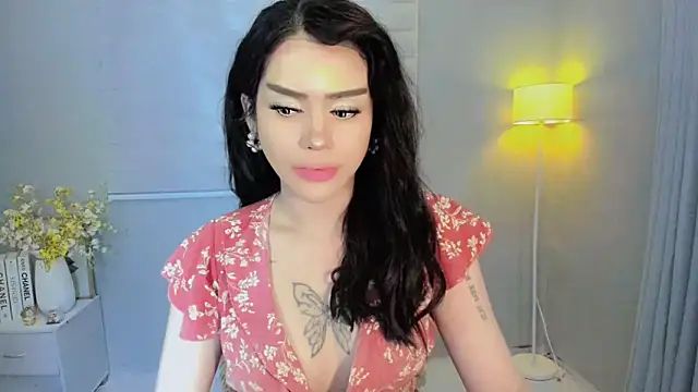 Snapshot of Patricia_fox chatting on 03.01.25 Patricia fox online show from 03.01.25