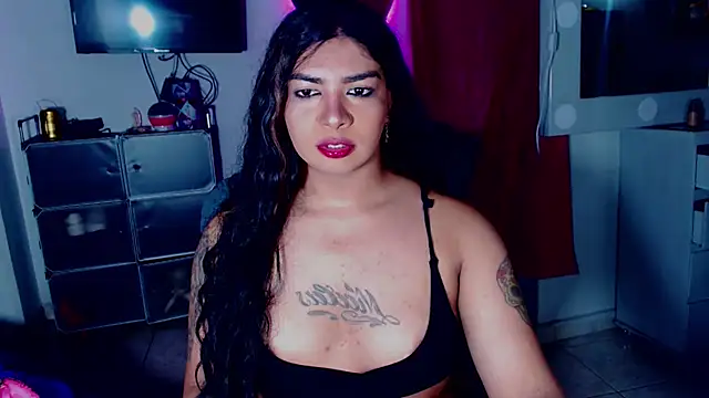 Snapshot of violet_bigcock774 chatting on 02.28.26 violet bigcock774 online show from 02.28.26