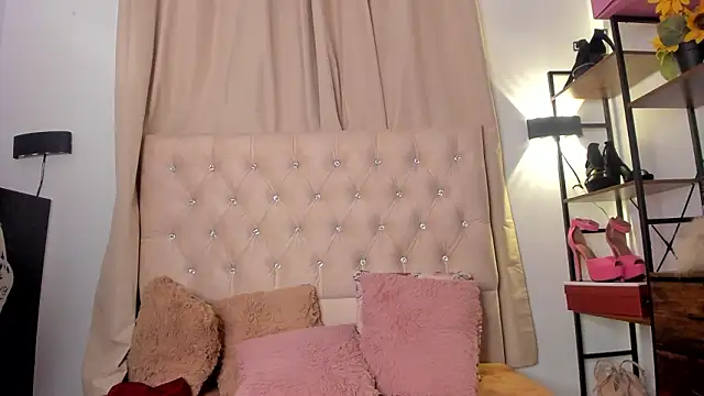 LilyBrunette online show from 02.11.26