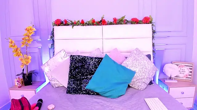 Snapshot of Karlagonzales_ chatting on 03.13.25 Karlagonzales online show from 03.13.25