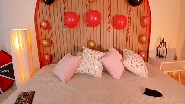 Karlagonzales  online show from 04.18.26