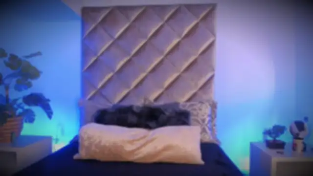 Snapshot of malaia_hills chatting on 11.10.25 malaia hills online show from 11.10.25