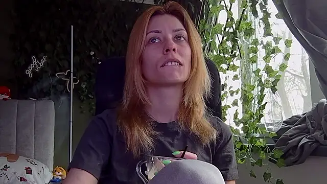 Snapshot of karo123421 chatting on 01.19.26 karo123421 online show from 01.19.26