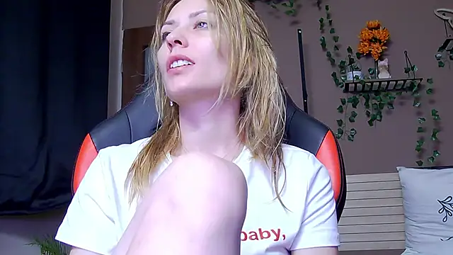 Snapshot of karo123421 chatting on 02.01.26 karo123421 online show from 02.01.26