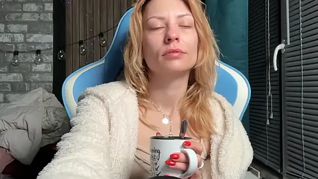 Snapshot of karo123421 chatting on 02.15.26 karo123421 online show from 02.15.26