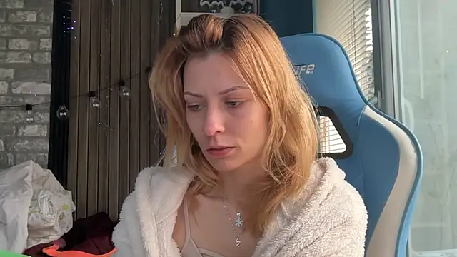 Snapshot of karo123421 chatting on 02.15.26 karo123421 online show from 02.15.26