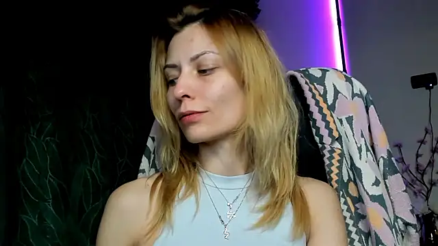 Snapshot of karo123421 chatting on 02.16.26 karo123421 online show from 02.16.26