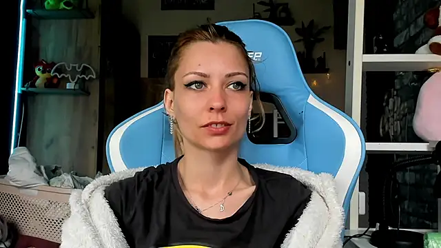 Snapshot of karo123421 chatting on 03.16.26 karo123421 online show from 03.16.26