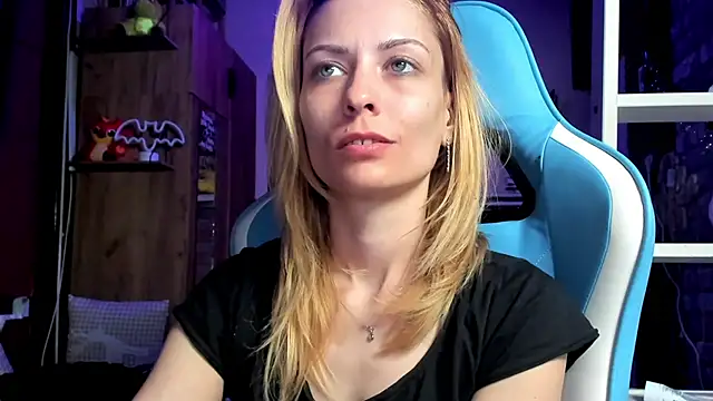 Snapshot of karo123421 chatting on 03.19.26 karo123421 online show from 03.19.26