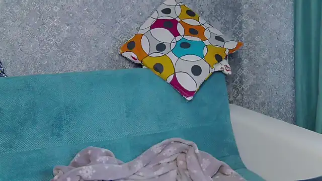 Brilliant Doll online show from 12.01.25