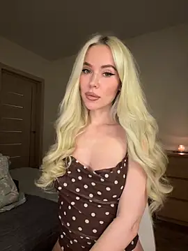 xDinnax online show from 10.14.25