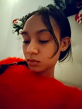 Leaberry online show from 12.20.25