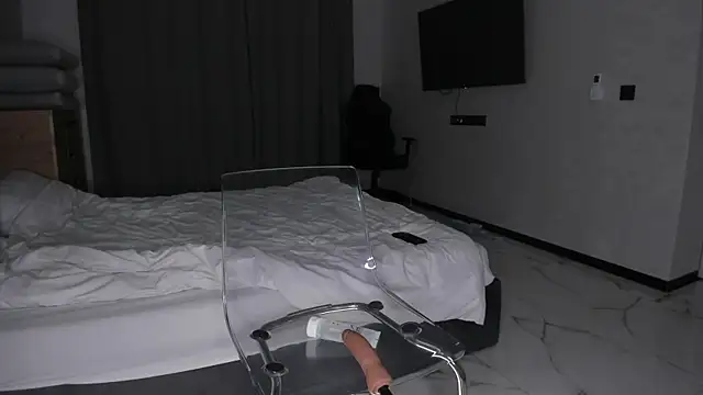 Snapshot of Devil_Minds chatting on 11.07.25 Devil Minds online show from 11.07.25