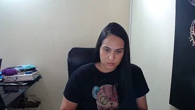 Snapshot of kendall_52 chatting on 02.06.25 kendall 52 online show from 02.06.25