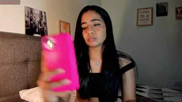 Snapshot of valeryvegas_2 chatting on 09.24.25 valeryvegas 2 online show from 09.24.25