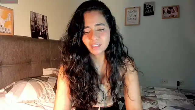 Snapshot of valeryvegas_2 chatting on 10.10.25 valeryvegas 2 online show from 10.10.25