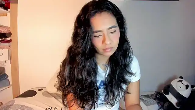 Snapshot of valeryvegas_2 chatting on 10.24.25 valeryvegas 2 online show from 10.24.25