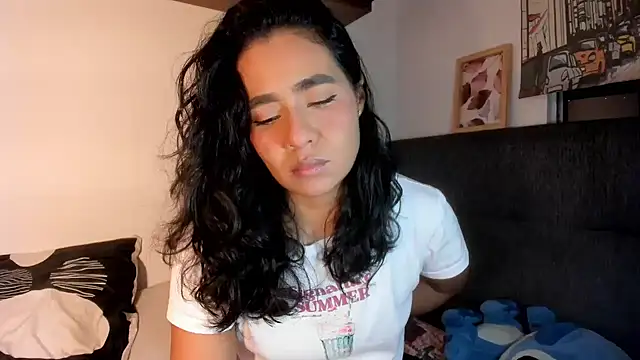 Snapshot of valeryvegas_2 chatting on 11.08.25 valeryvegas 2 online show from 11.08.25