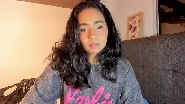 Snapshot of valeryvegas_2 chatting on 11.10.25 valeryvegas 2 online show from 11.10.25