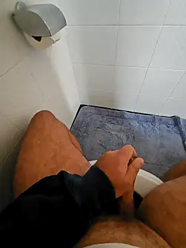 Dolceporco19 online show from 10.13.25