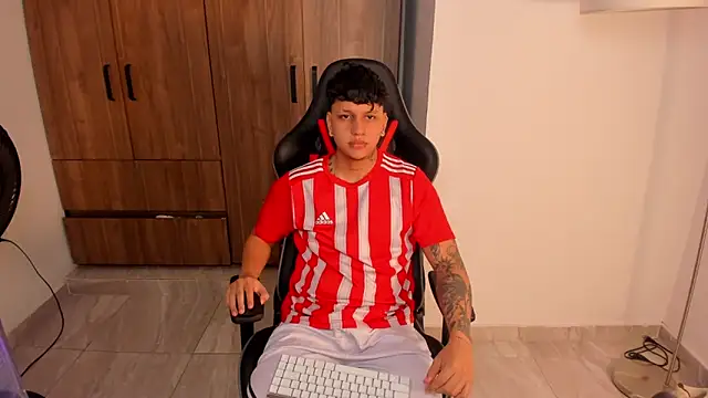 Jake simons online show from 10.13.25