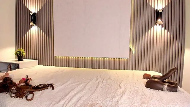 Zafiiraa online show from 02.28.25